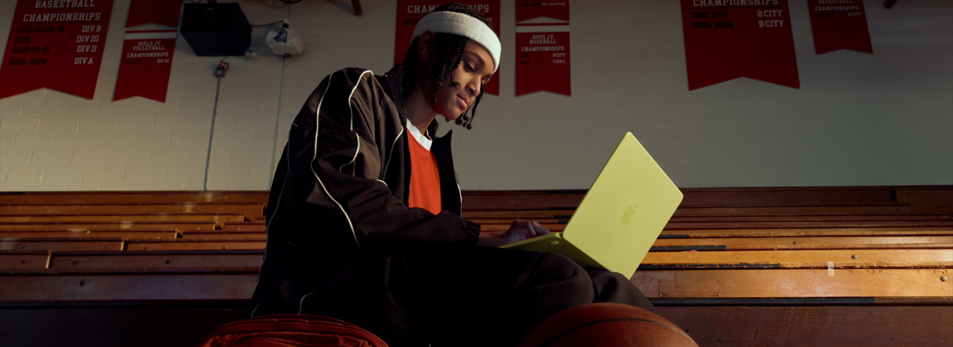 MacBook Neo Blog Banner 2